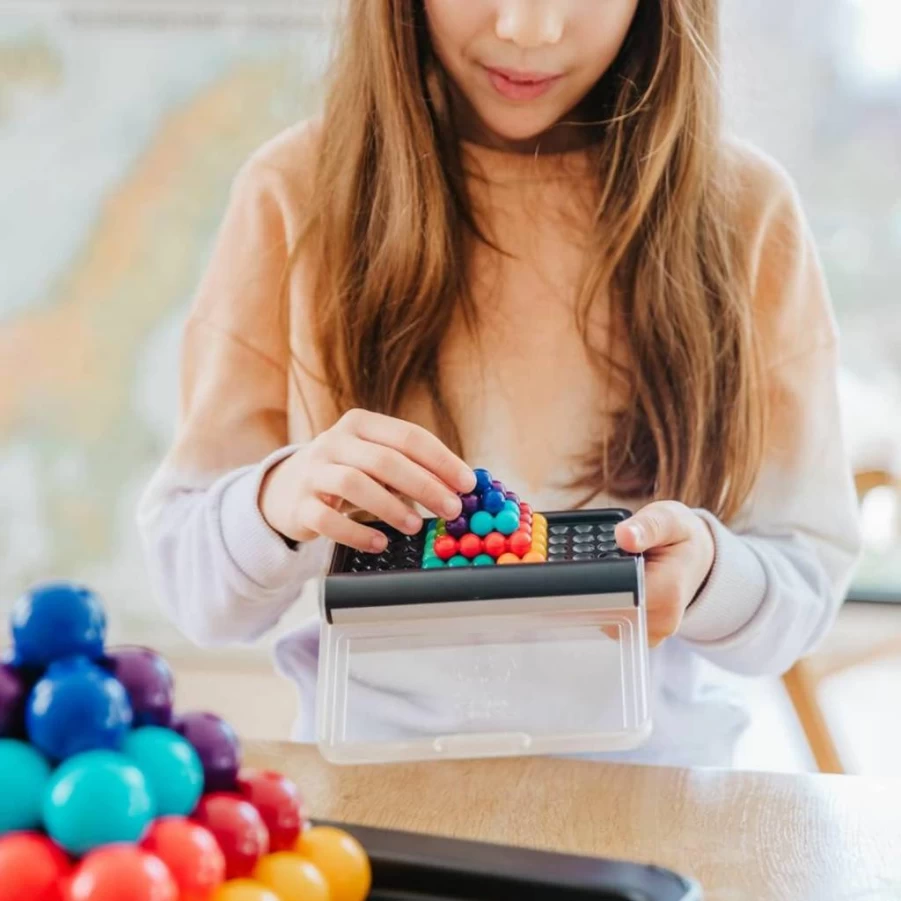 SmartGames IQ Puzzler Pro Travel Brain Teaser Game for Kids & Adults - 120 Challenges in Portable Case, Cognitive Skill-Building Puzzle for Ages 6+