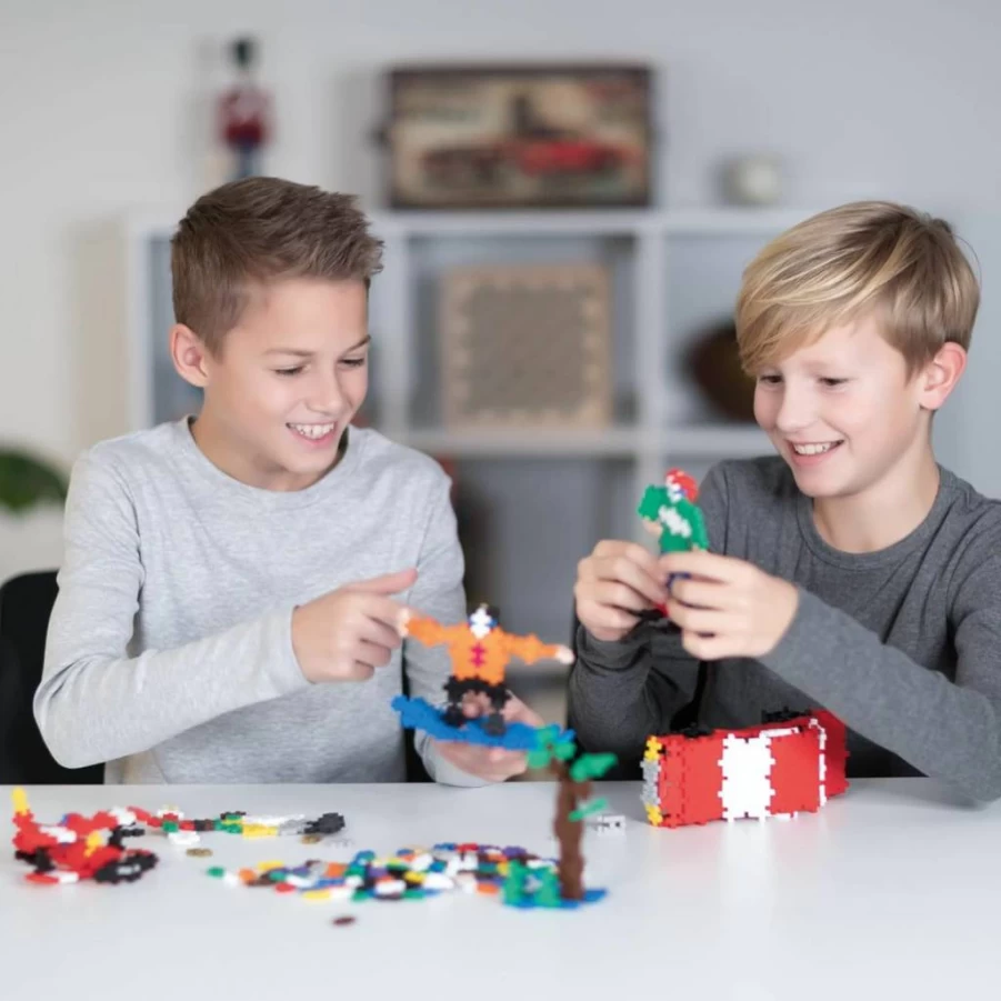 PLUS PLUS 600 Piece Construction Building STEM Toy, Interlocking Mini Puzzle Blocks for Kids, Open Play Set in Basic Color Mix, Creative Educational Toys